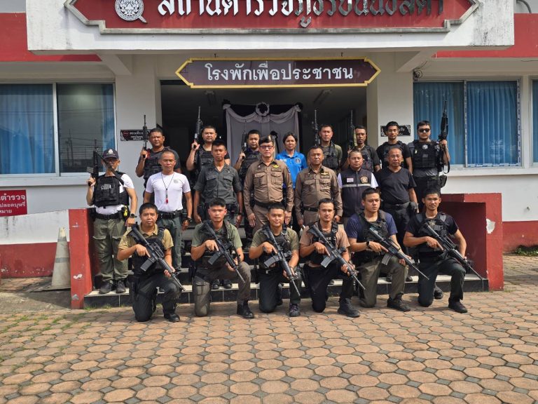 ให้การต้อนรับ พ.ต.อ. วิวัฒนชัย์ ธรรมวิทยาภูมิ รอง.ผบก.ภ.จว.ยะลา ซึ่งเดินทางมาตรวจเยี่ยมและพบปะพูดคุยกับข้าราชการตำรวจสภ.บันนังสตา